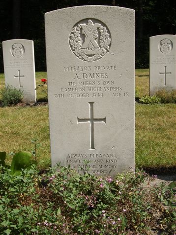 Headstone of Private A Daines, Queens Own Cameron Highlanders October 1944