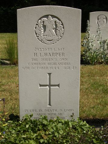 Headstone of L/Sgt. Harper Queens Own Cameron Highlanders