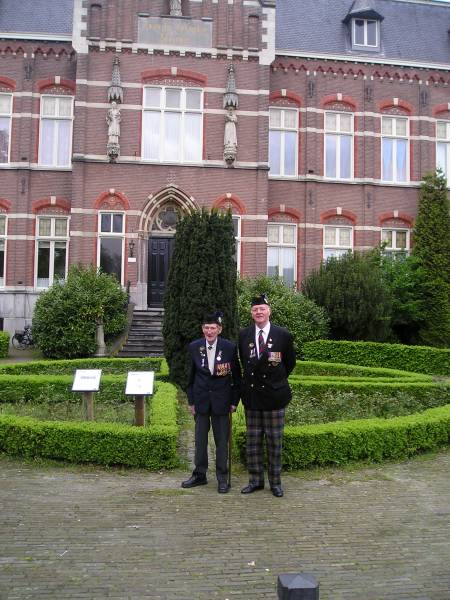 George Sands and Richard Massey, Beekvliet.