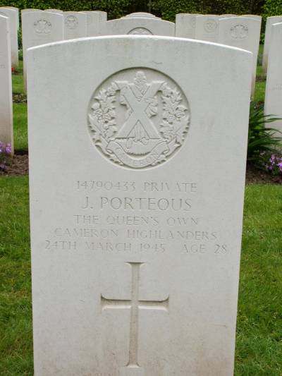 Headstone of Private J. Porteous