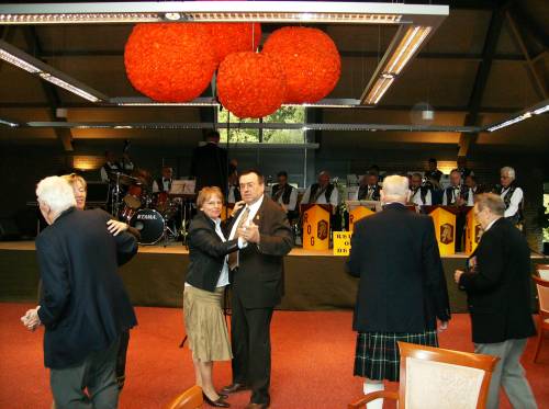 Highland Division veterans and guests dance at the farewell luch, Huize Bergen, Vught