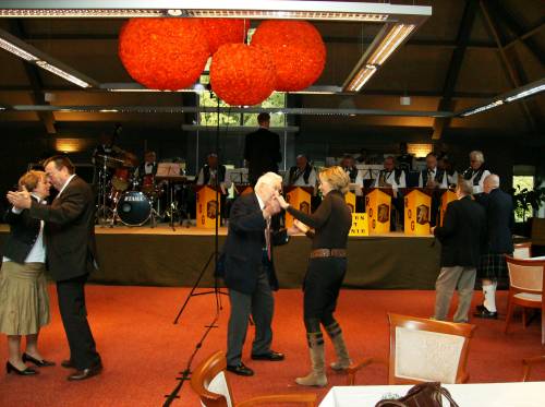 Veterans and guests dance at the farewell lunch of the veterans of 51st Highland Division, Huize Bergen, Vught